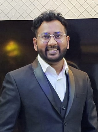 Dr. Shashwat Rathkanthiwar